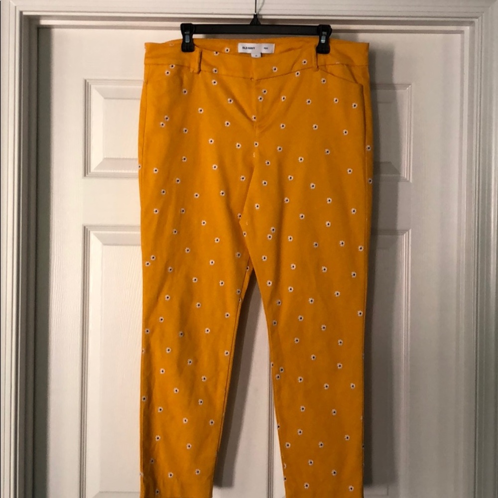 Old Navy Ankle length pants.